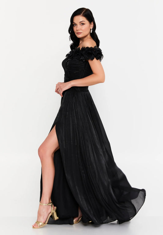 Omzu Çiçek Detaylı Işıltılı Kumaştan Uzun Abiye Elbise