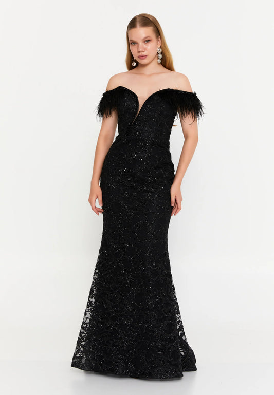 Omzu Açık ve Tüylü Maksi Denizkızı Abiye Elbise